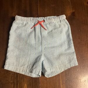 Baby Boden 2/3Y Seersucker Blue/white Crab Back Pocket Swim Trunks